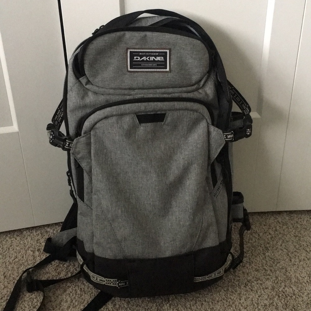 Dakine Heli Pro Snoboarding Backpack